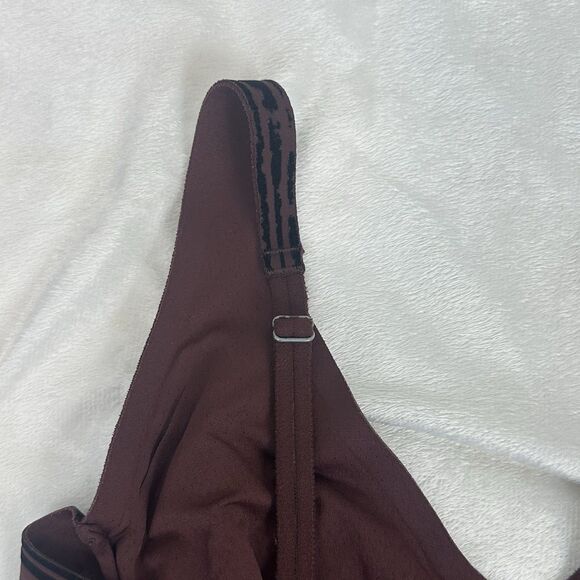 Alo Yoga Airlift Line Up Bra Brown Black Size XS Sold Out Limited Edition - Picture 7 of 11